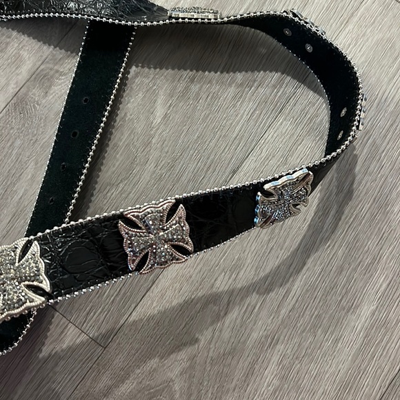 Crystal Embellished Western Leather Cowgirl Belt - Picture 2 of 3